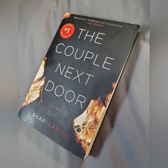 ✨️3/$25✨️ The Couple Next Door Book - Picture 3 of 7